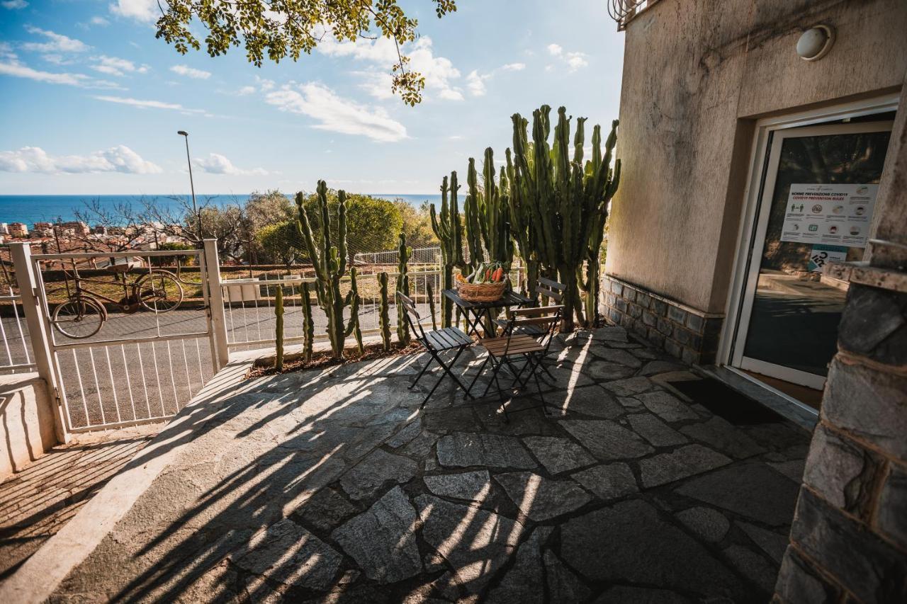 Agriturismo Rose Di Pietra Pietra Ligure Zewnętrze zdjęcie